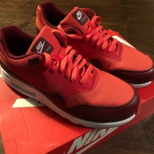 Nike Air Max 1 size 10.5 w/box